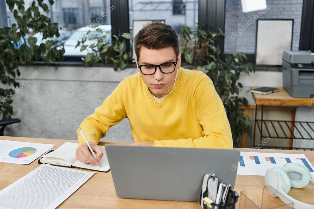 Schulungssituation mit Mitarbeitenden in einem Seminarraum